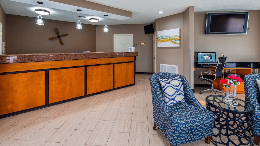 Best Western Airport Inn 15/40