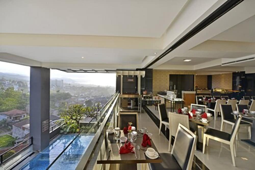 Travello Hotel Bandung 47/60