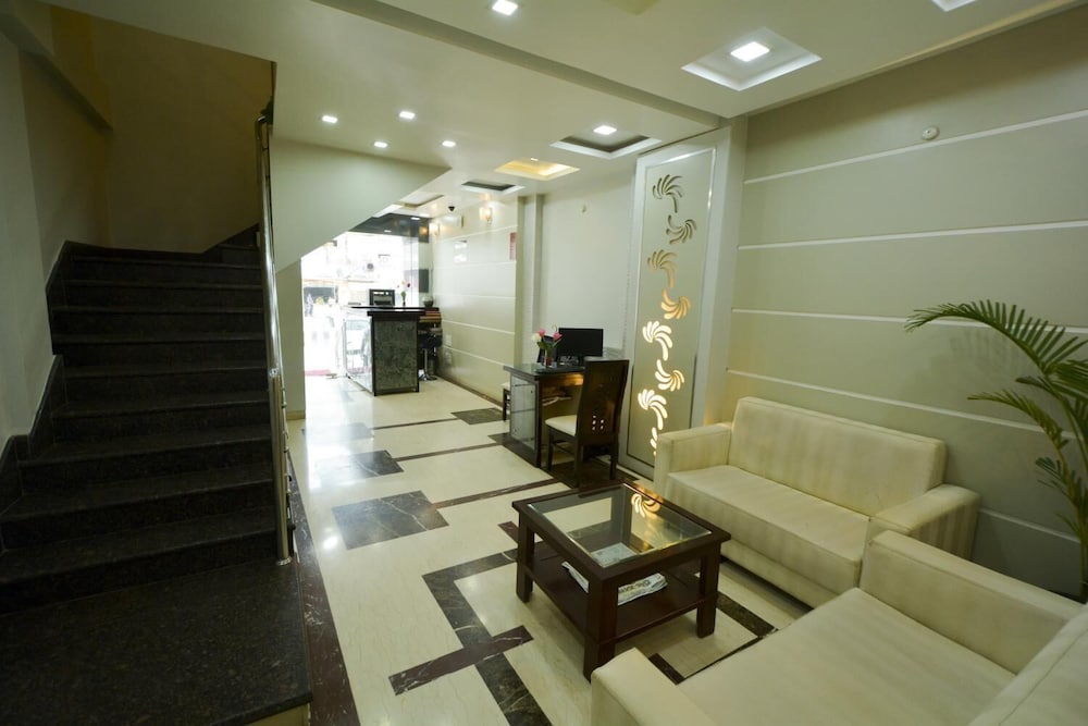 Hotel Central Residency 33/39