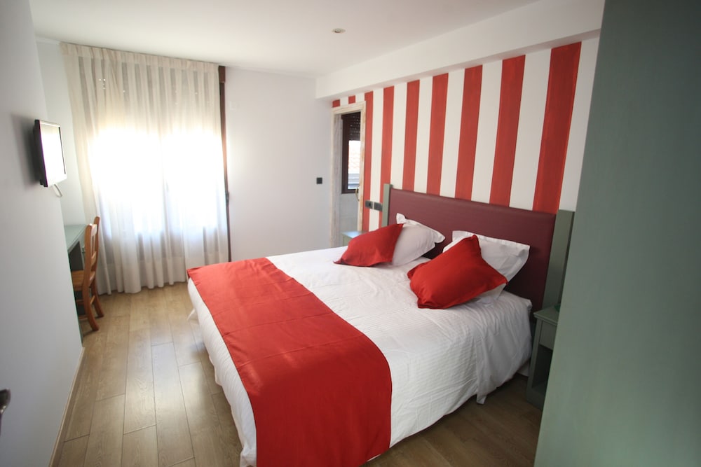 Hotel Castilla 14/38