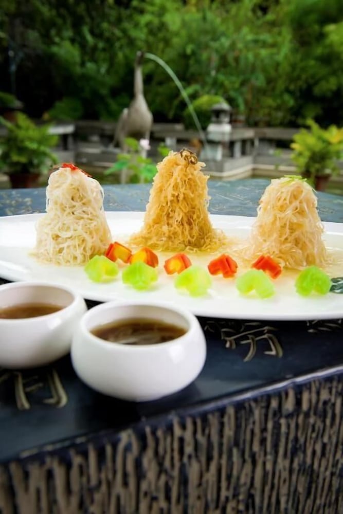 Tang Dynasty Art Garden Hotel 33/49