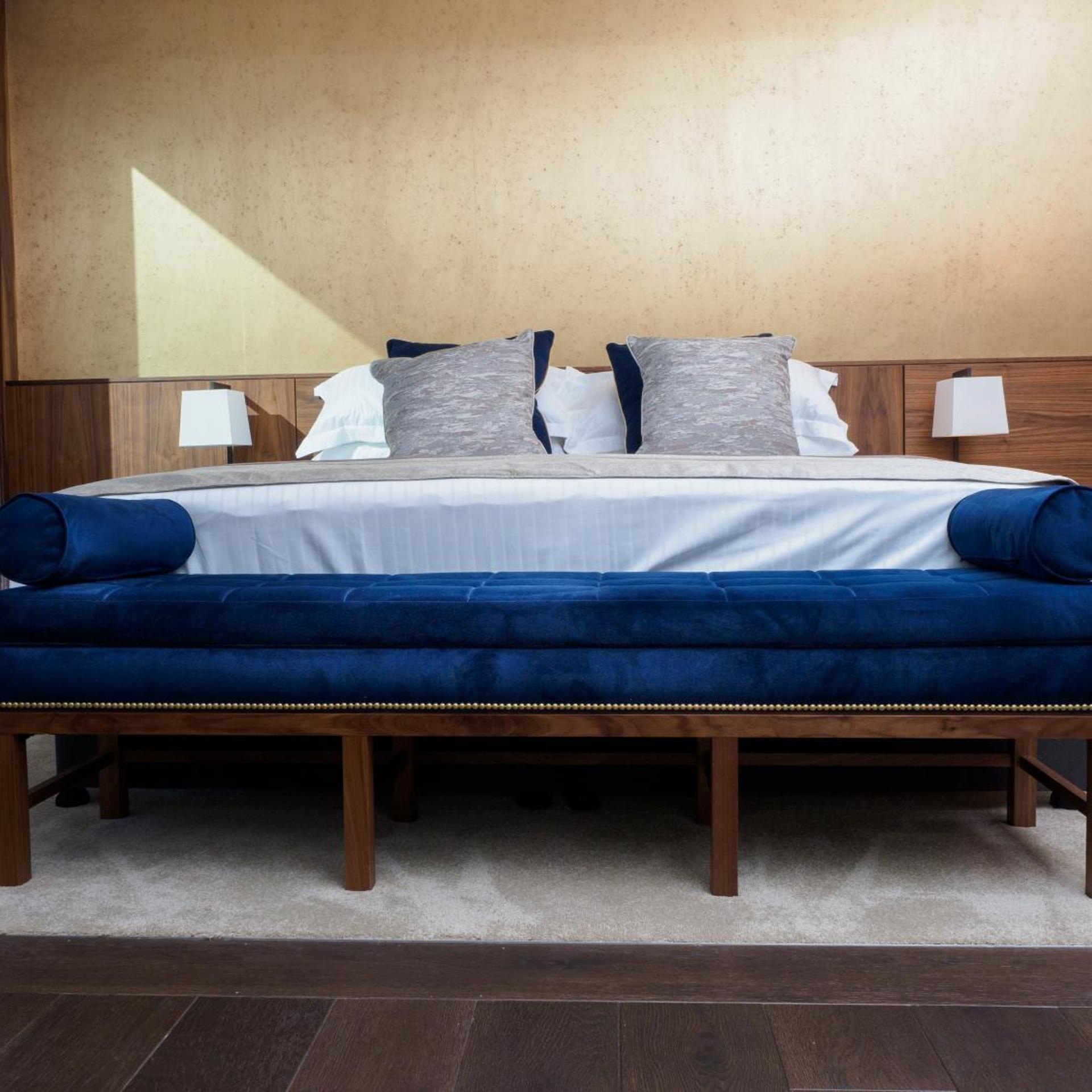 جناح صغير، The Hotel at Mill Farm 2/5
