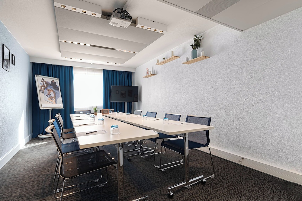 Novotel Lyon Gerland Musee des Confluences 47/62