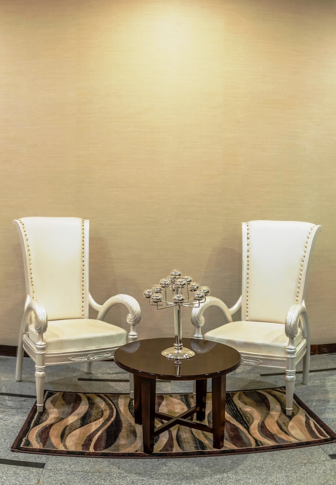 Mango Hotels Prangan - Bhubaneshwar 15/27