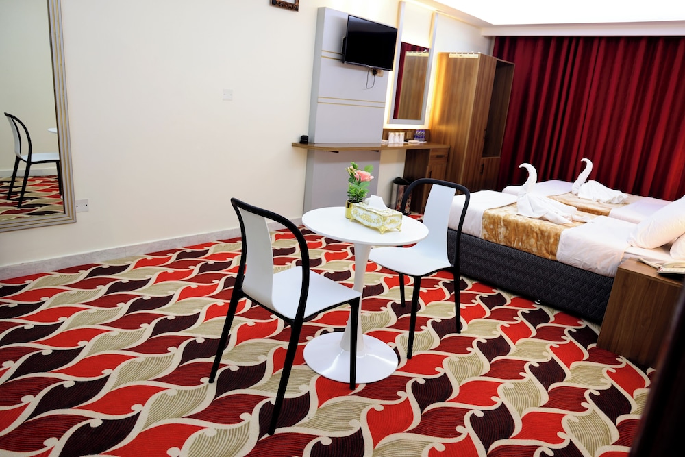 Tanha Park Hotel 34/52