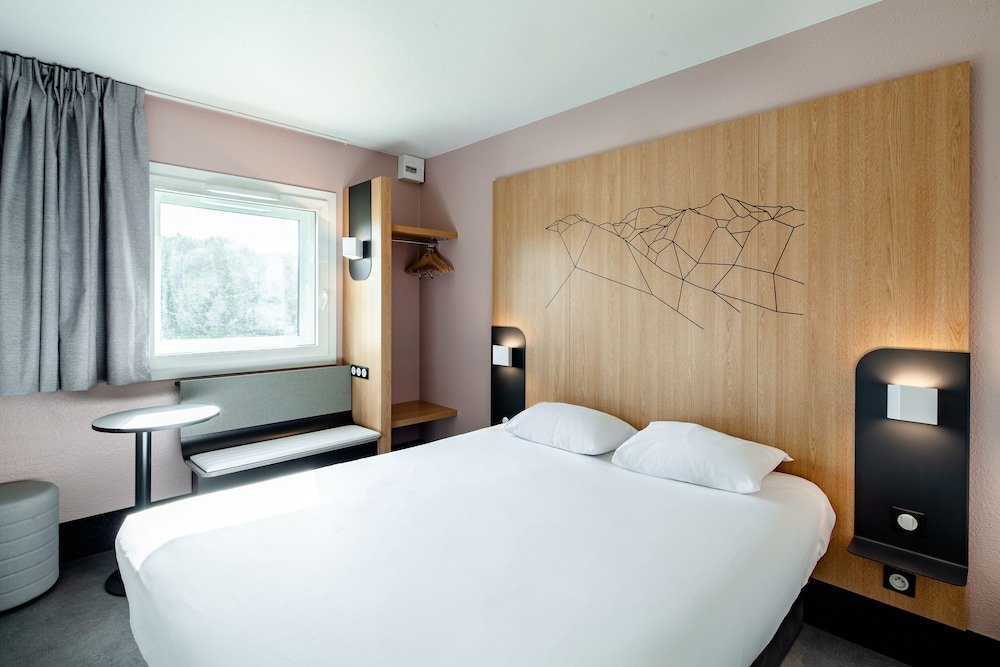 غرفة بسريرين منفصلين، B&B Hotel PARIS Roissy CDG Aeroport 2/5