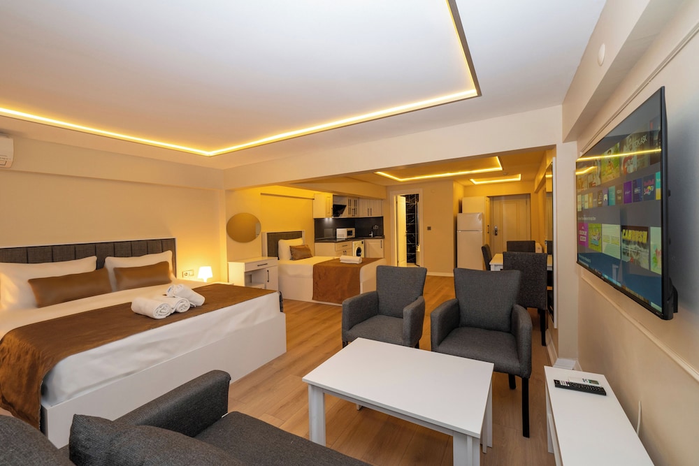 Aiza Suites 28/53