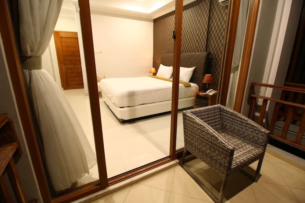 Hotel Wahyu Dana 15/46