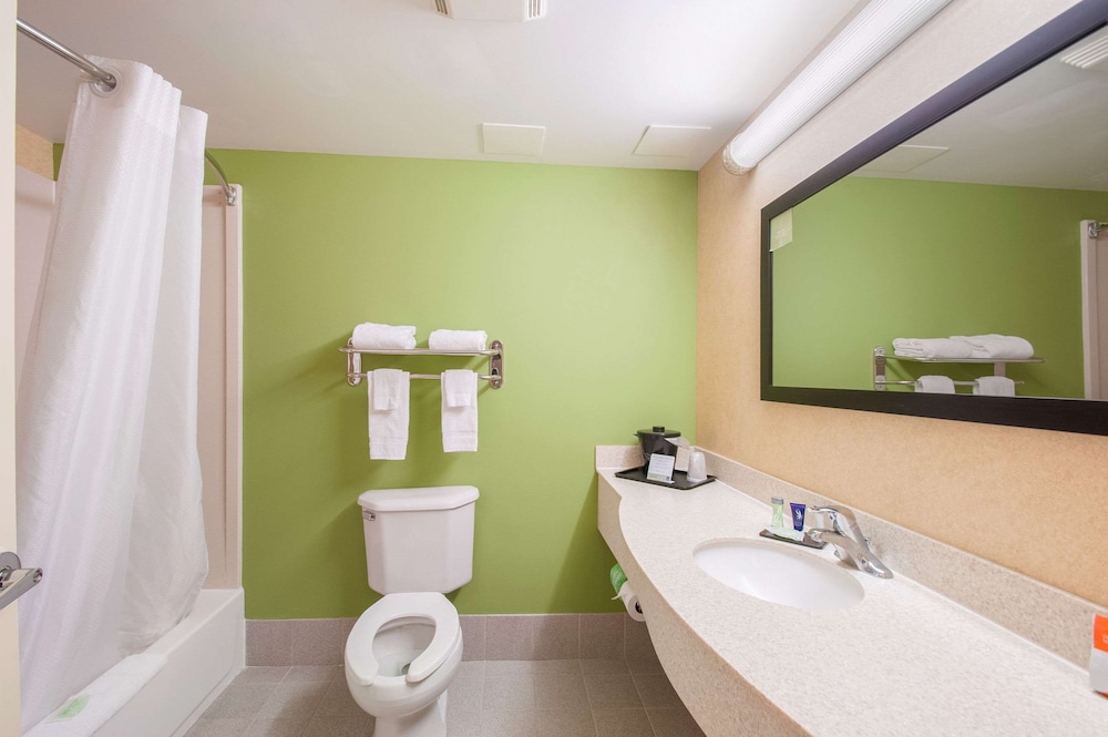Sleep Inn & Suites Dover University Area 18/56