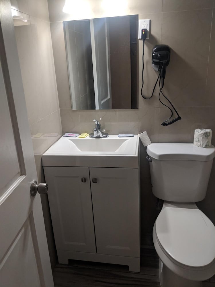 A-1 Budget Motel 23/38