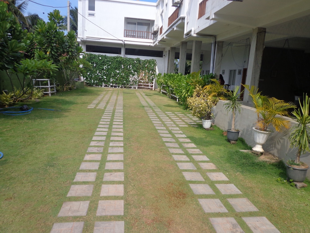 Hotel Star White Negombo 31/50