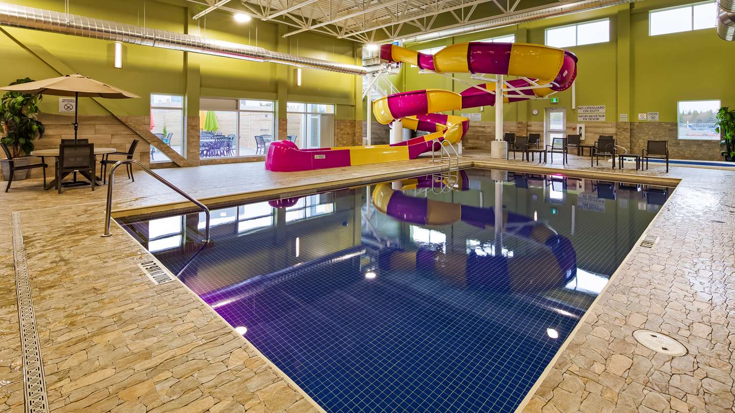 Best Western Plus St. John s Airport Hotel and Suites 25/36