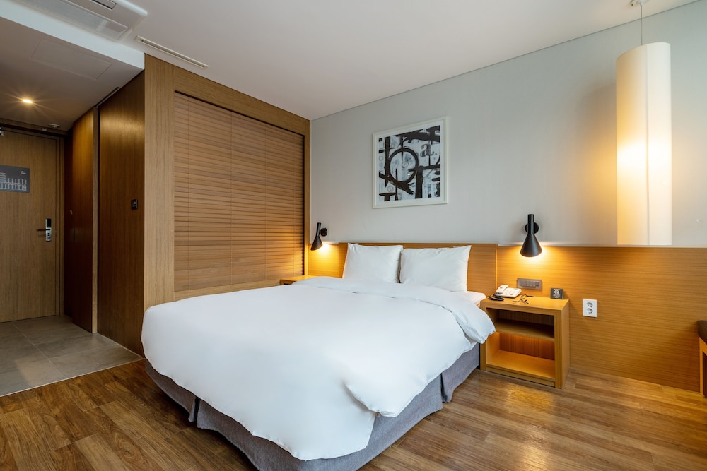 Mate Hotel Paju 14/78