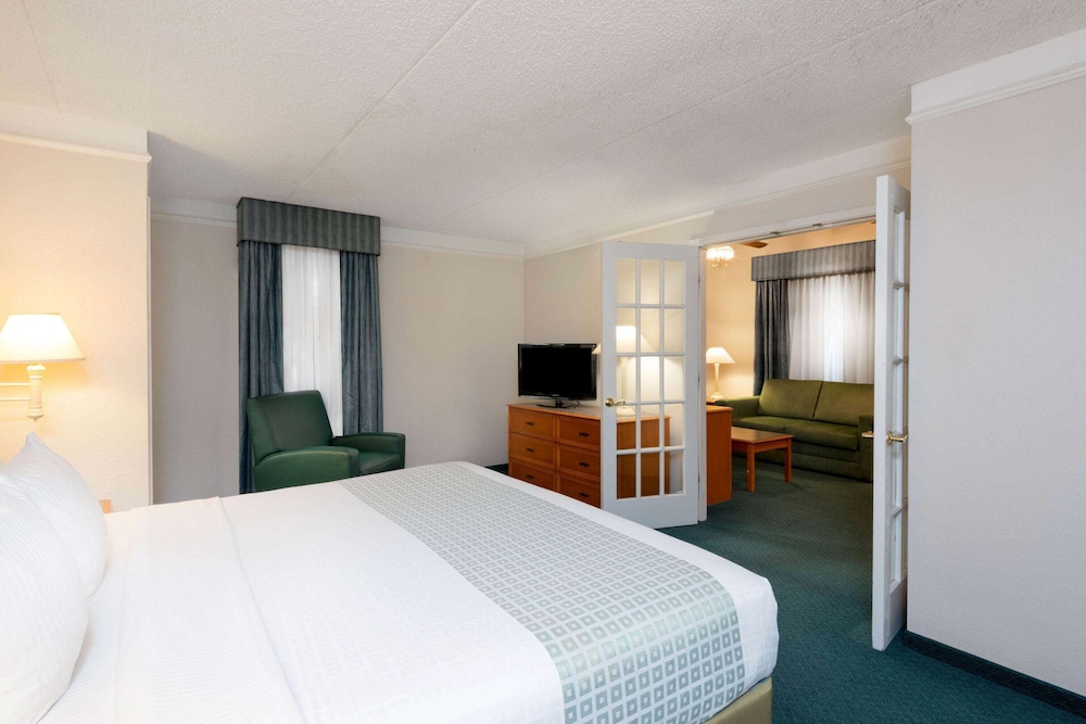 La Quinta Inn Farmington 8/44