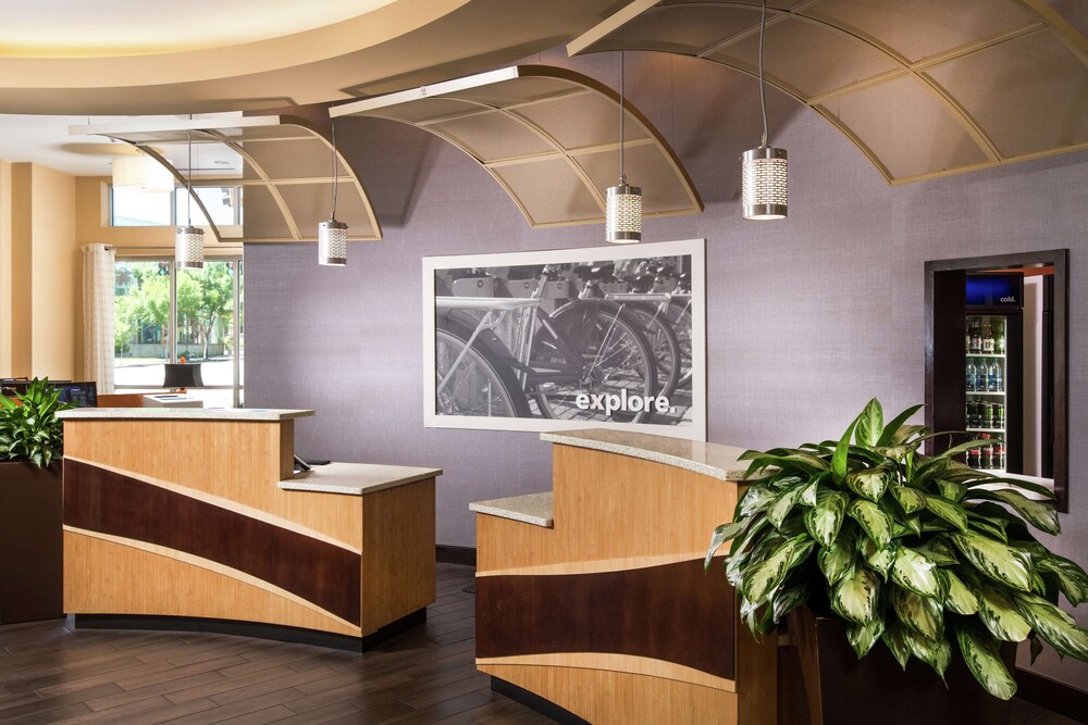 Hampton Inn & Suites Chattanooga Downtown 13/66