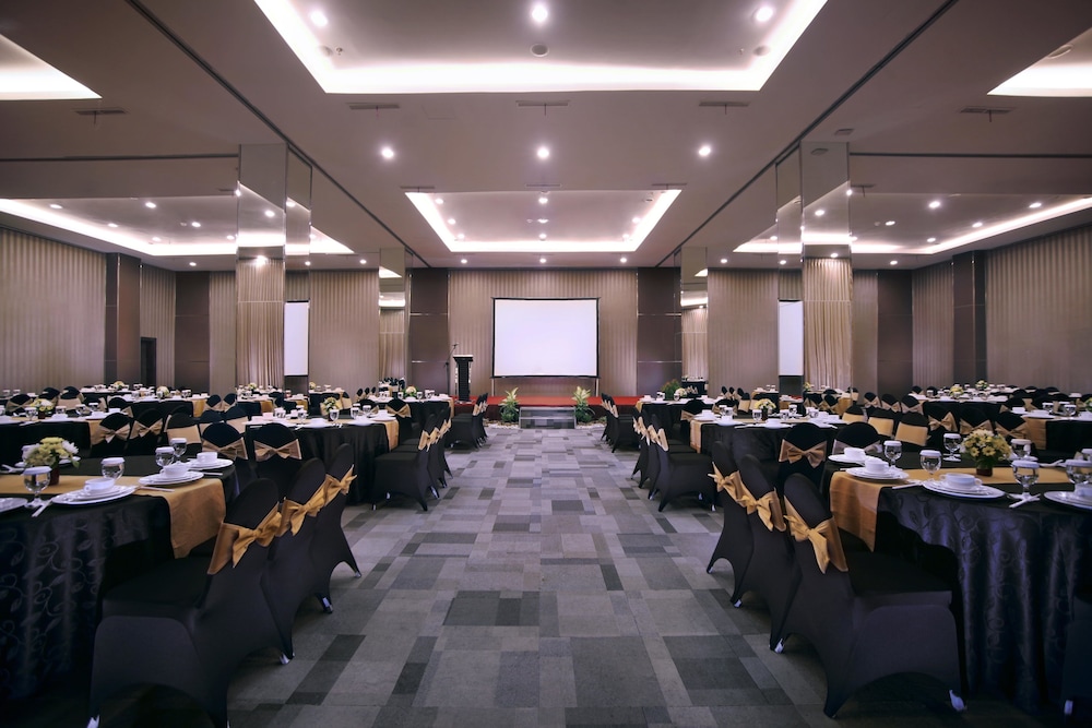 Aston Jember Hotel and Conference Center 61/65