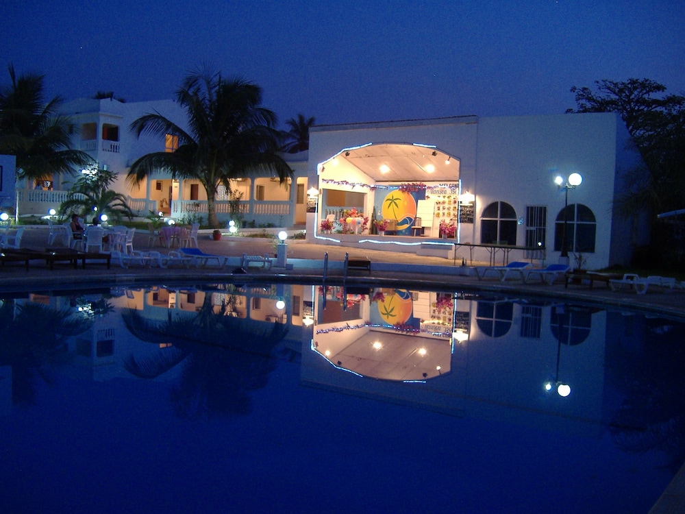 Mansea Beach Hotel in SERREKUNDA