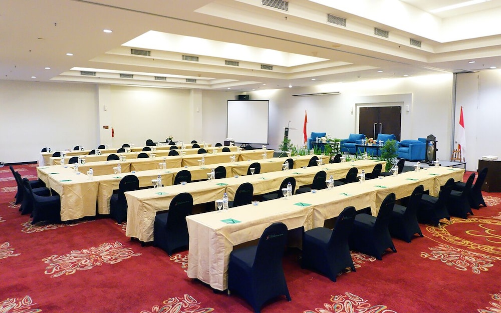 Padjadjaran Hotel 55/70