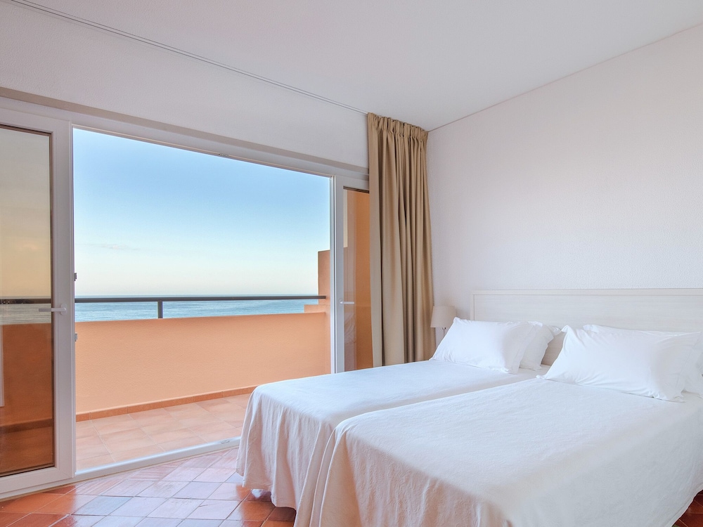 1 BEDROOM, APARTMENT