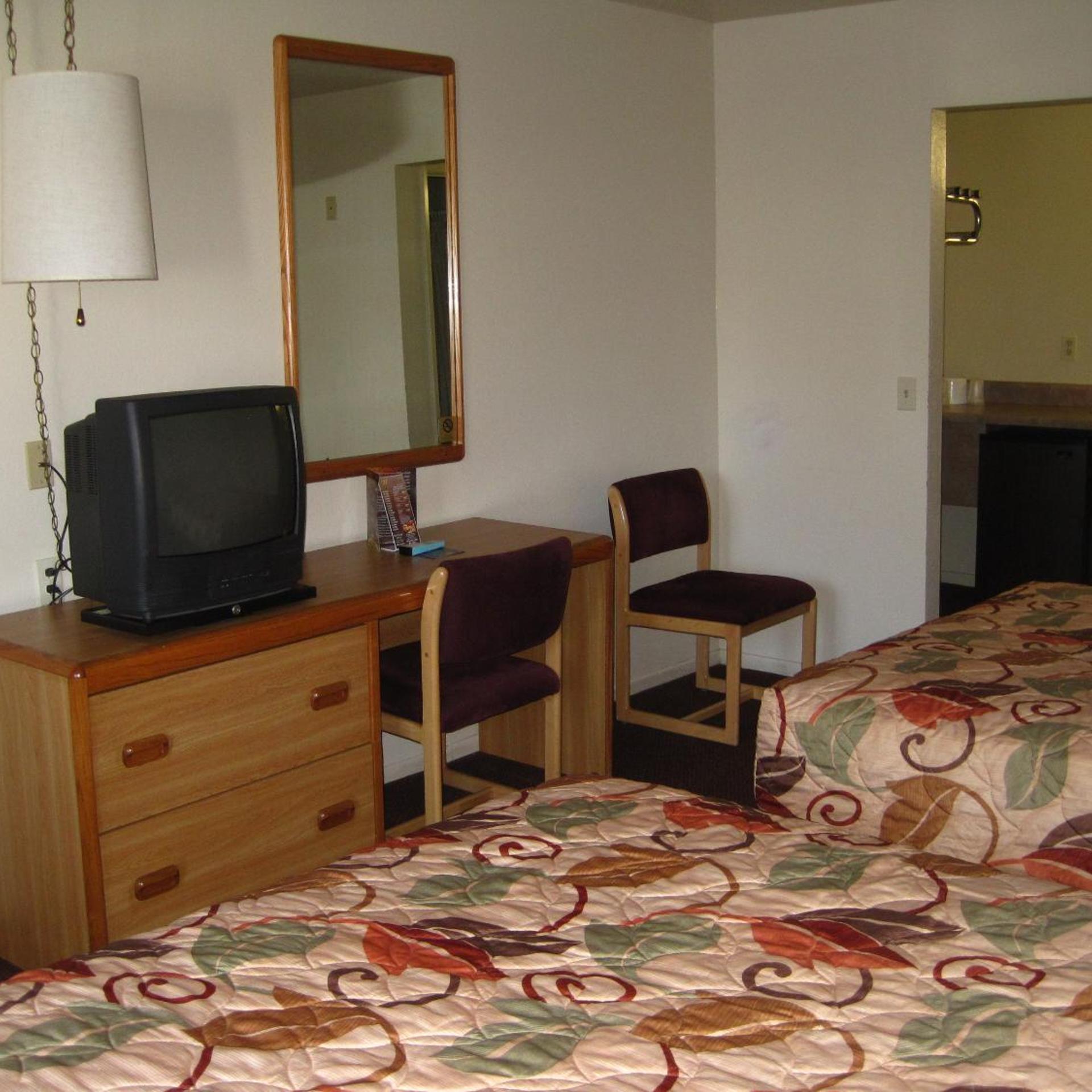 EZ 8 Motel Old Town 15/24