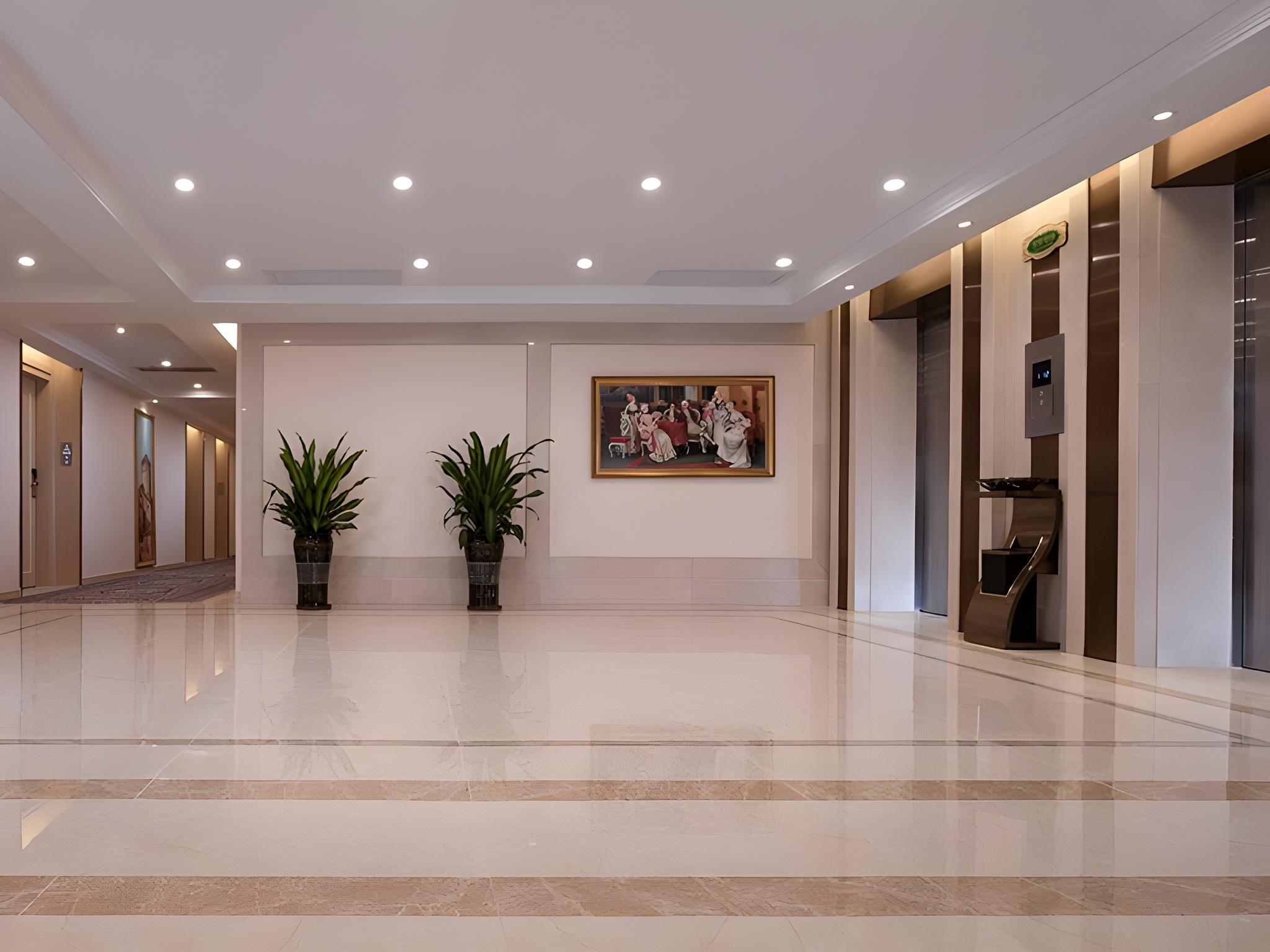 Venus International Hotel (Huizhou West Lake) 10/55