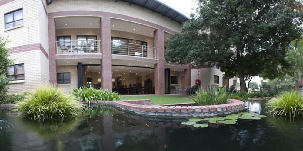 Rustenburg Boutique Hotel 40/50