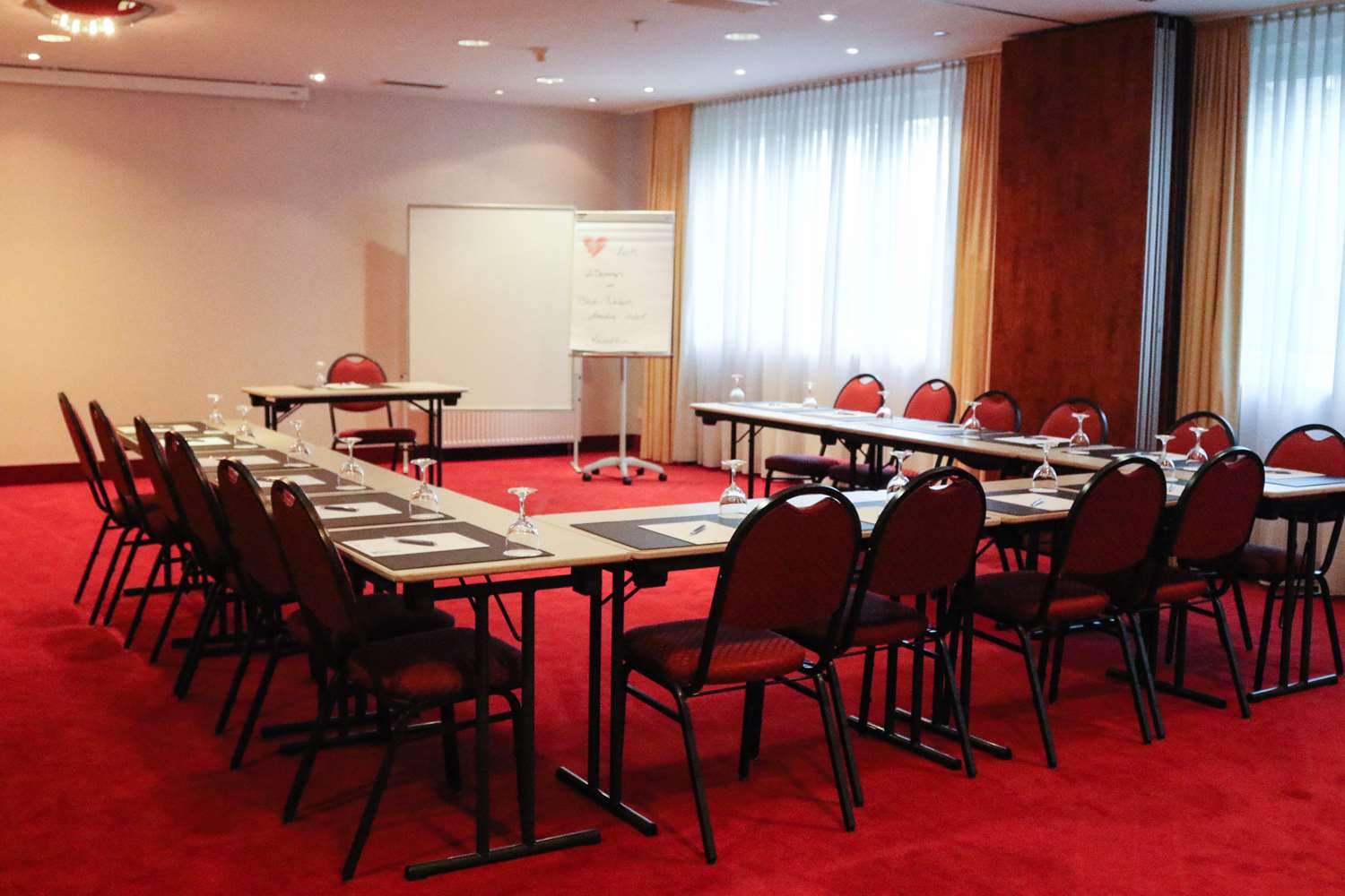 Amedia Hotel Frankfurt-Ruesselsheim 18/22