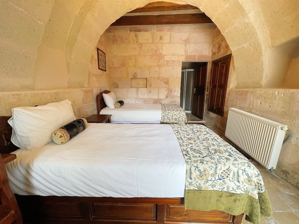 ECONOMY, TWIN BEDS