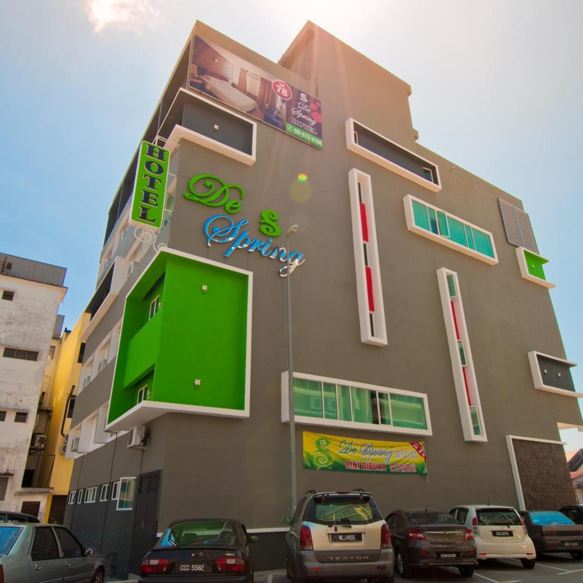De Spring Hotel 4/50