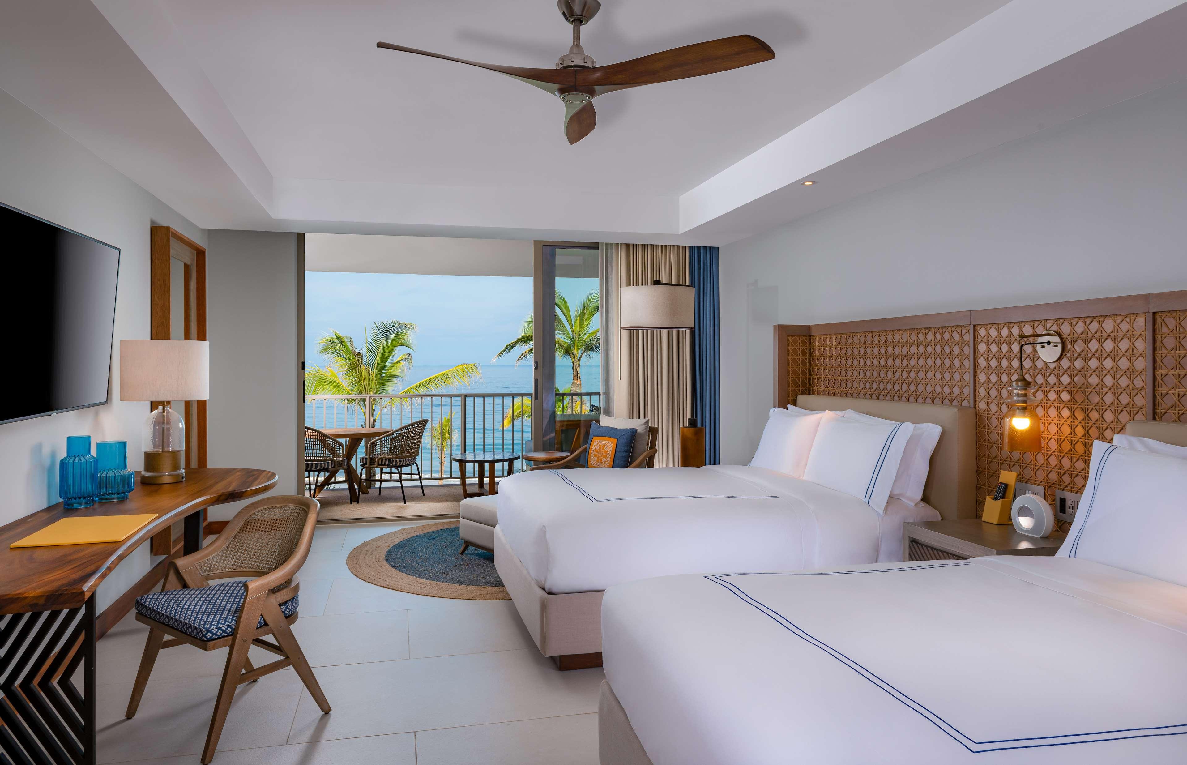 Room, Queen Bed, Beach Front