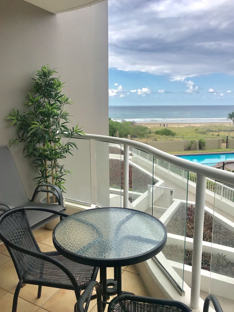 REGENCY ON THE BEACH 30/66