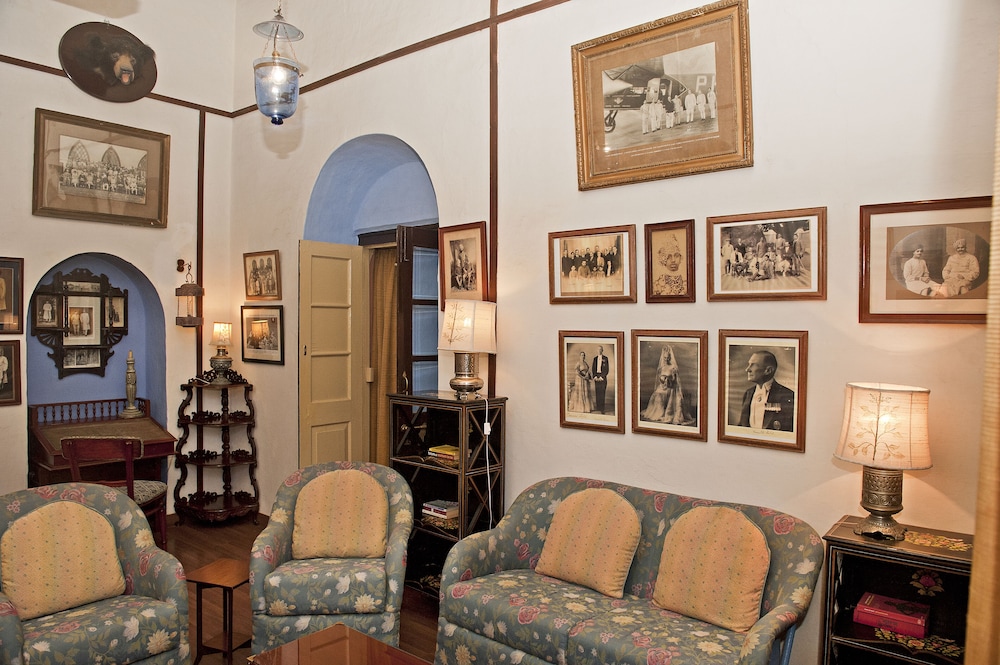 WelcomHeritage Connaught House 24/50