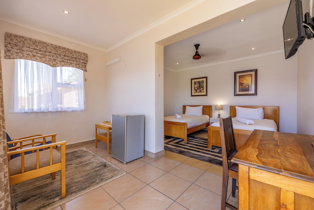 Botleng Guest House 26/50