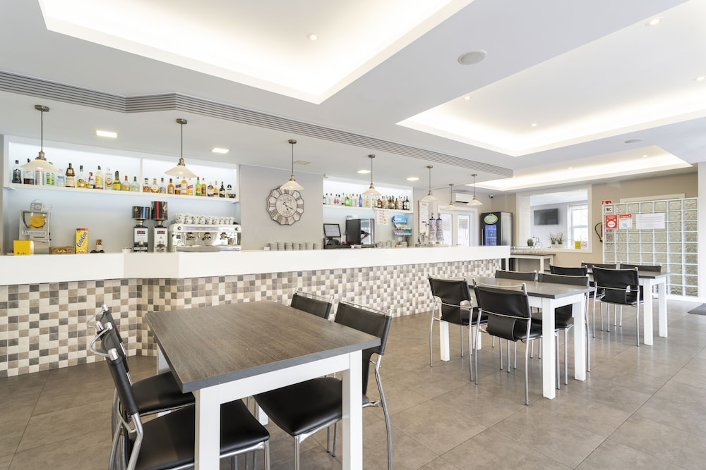 Hotel Costa Atlantica 36/49
