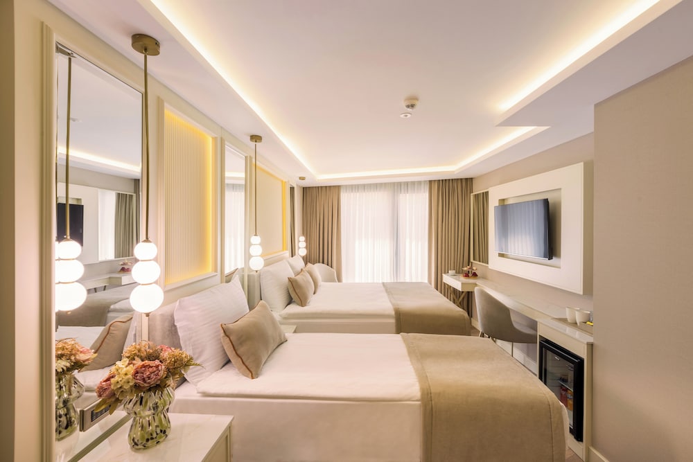 Great Fortune Concept Hotel 29/30