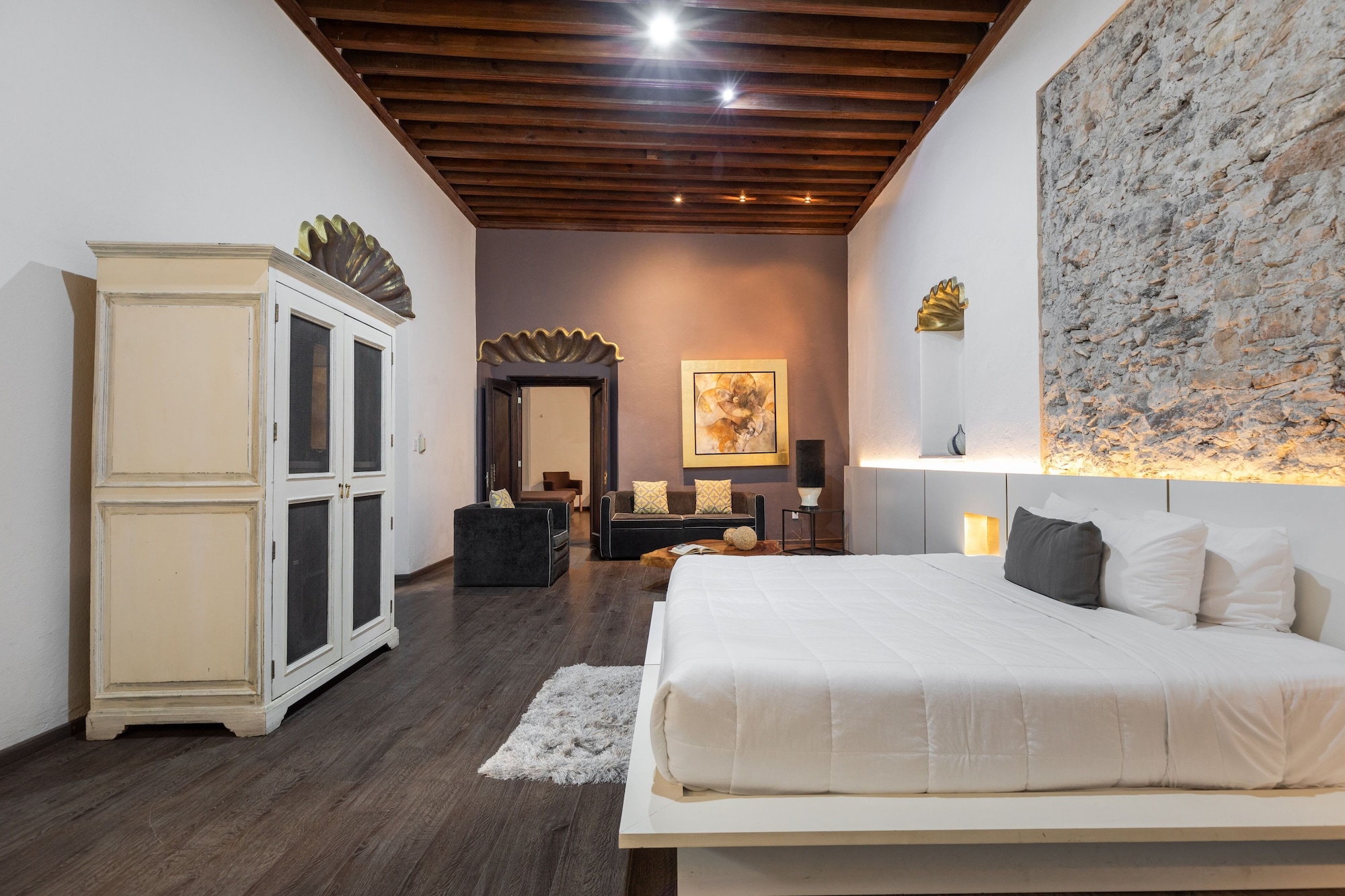 Imperial, Suite, King Bed