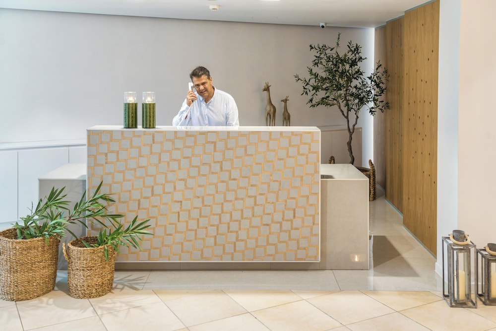 Arkadia Luxury Hotel Apartments 6/50