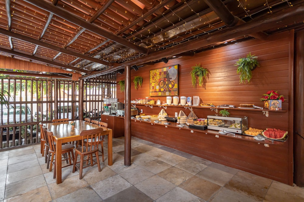 Valencia Hotel Natal 51/63