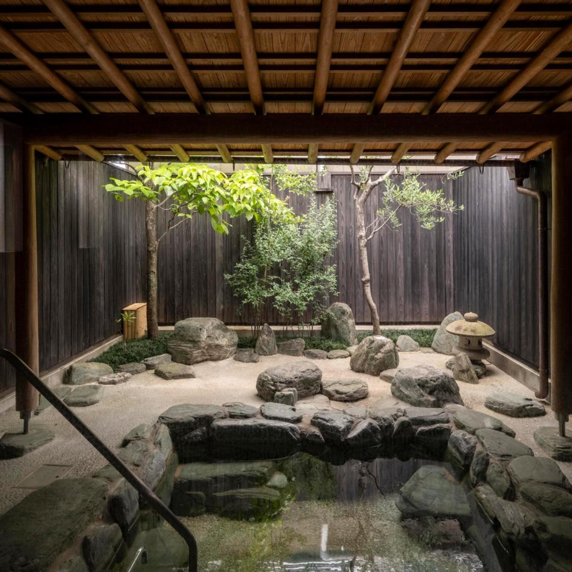 Momoyama Onsen Tsukimikan 26/49
