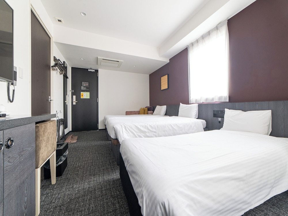 UNIVERSAL, TWIN BEDS
