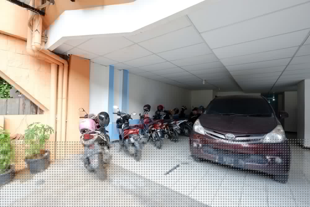 Reddoorz Near Kota Lama Semarang 24/41