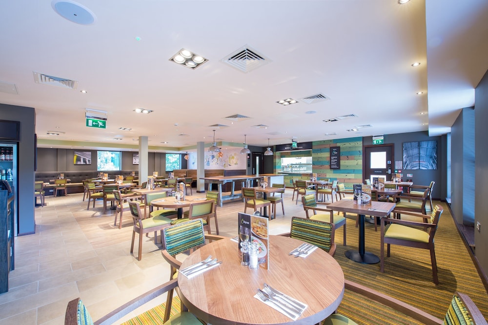 Premier Inn Chelmsford City Centre 36/58