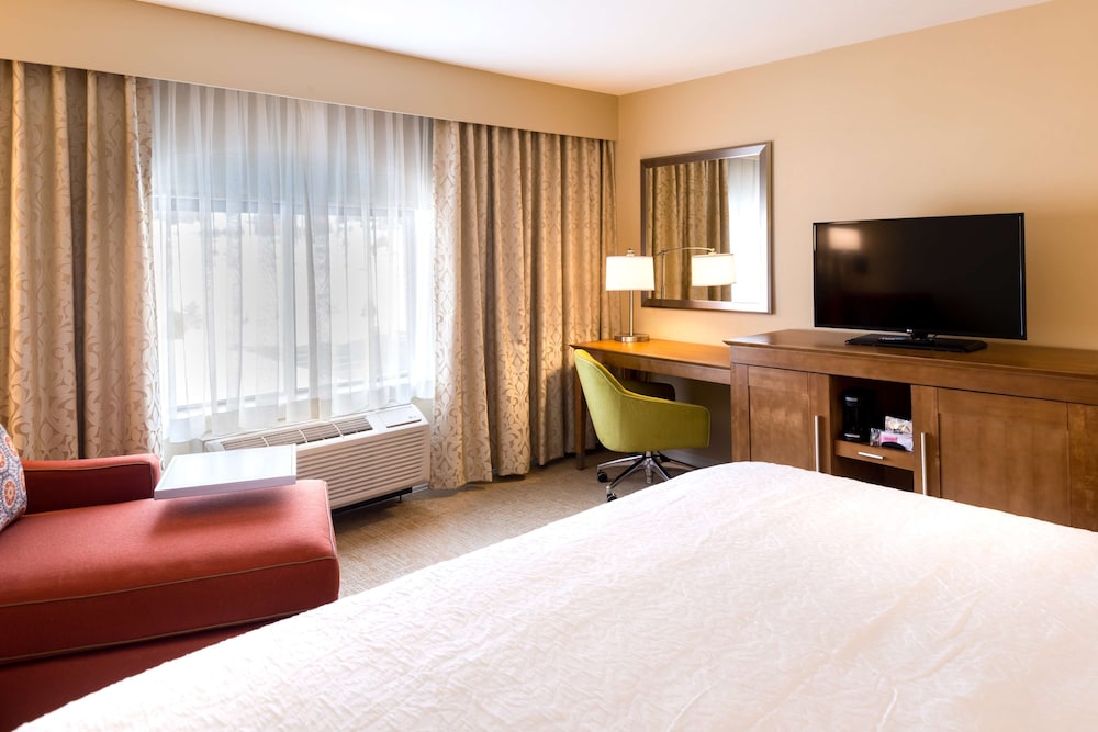 Hampton Inn & Suites Silverthorne 15/50