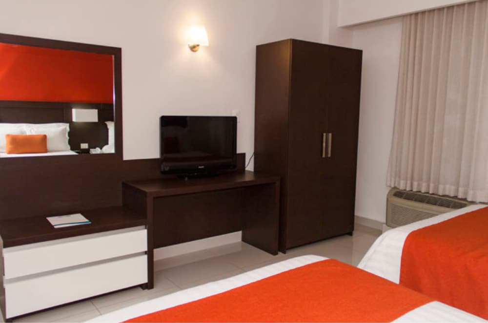 Bahia Escondida Hotel 7/65