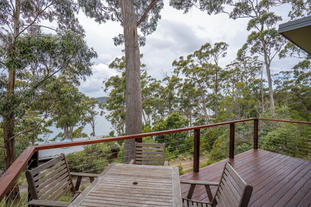 Stewarts Bay Lodge 51/65