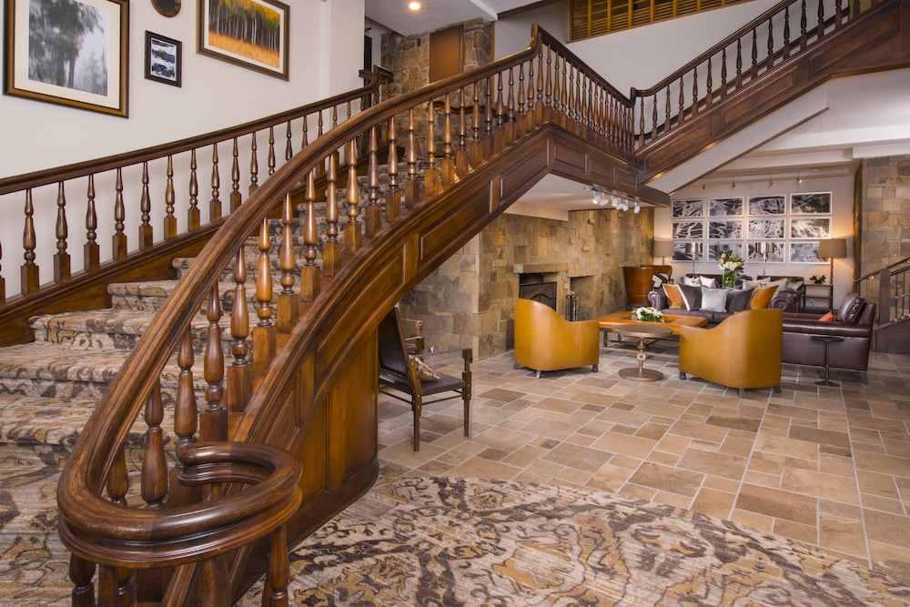 Lodge at Vail Rock Resorts 63/81