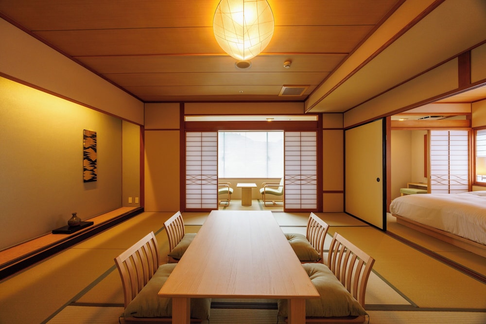 Renovated, Japanese, Garden, Deluxe, 2 Double Beds, 2 Futon Beds، GYOKUSEN 2/3
