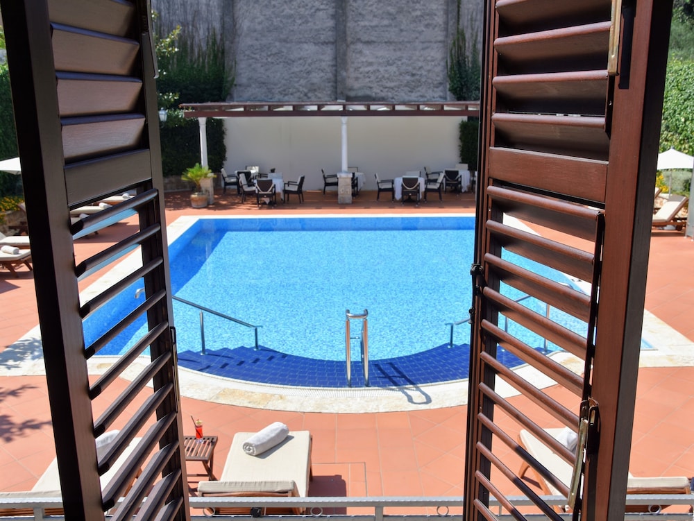 swimming pool spa