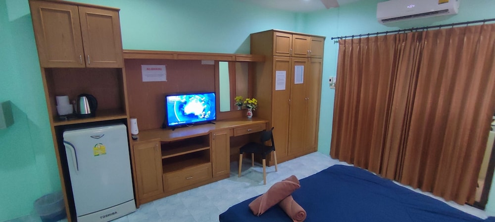 Travellers Rest Hotel 8/40