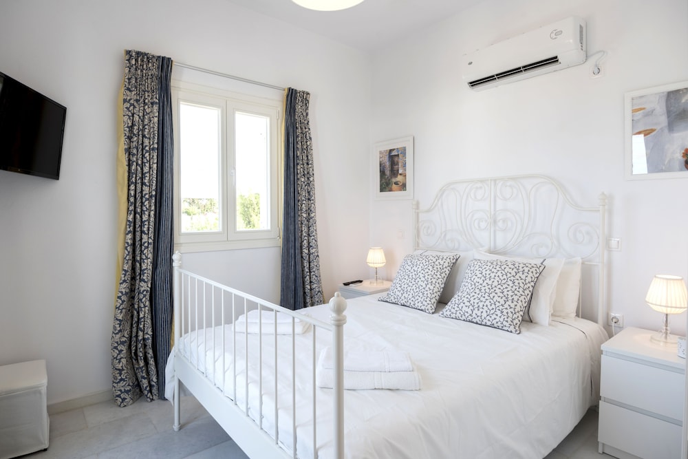 Naxian Resort 12/50